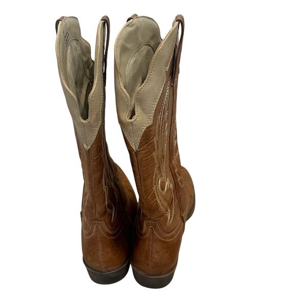 Coconuts Tan Cowboy Boots SIZE 9 Cowgirl Cream Western Vegan Faux Leather $90 - Picture 7 of 9